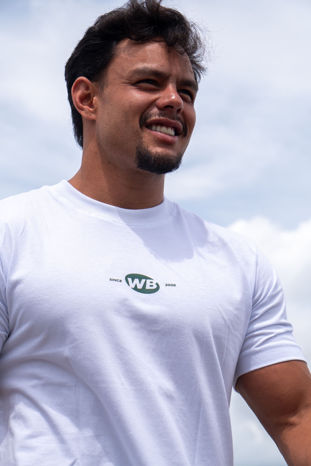 Camiseta WB Clothing vestida por aluno da Wake Brasília